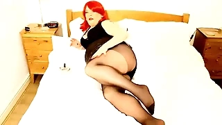 BBW UK Popsy Tina Snua Smokes & Shows Off Her Nylon Clad Legs